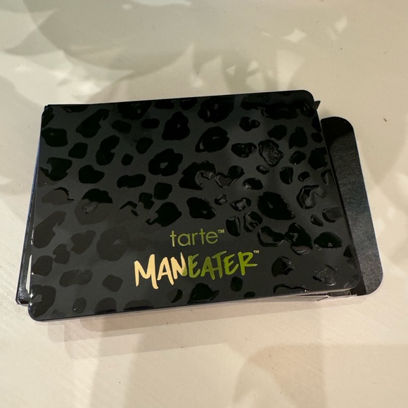 NIB Bundle! (Maneater Catitude Eyeshadow Palette + mascara by tarte) - Picture 6 of 16